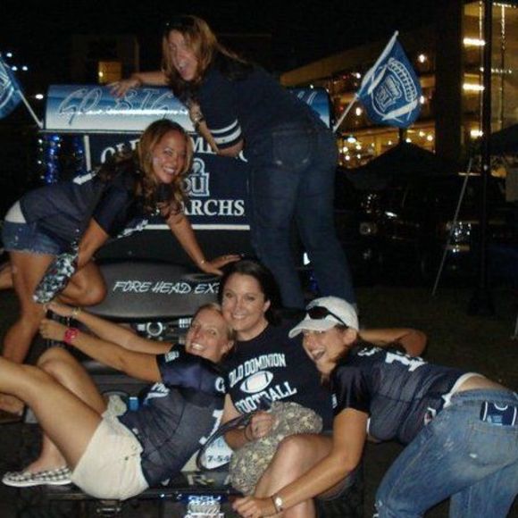 Meet your Posher, Jennifer - Picture 1 of 1